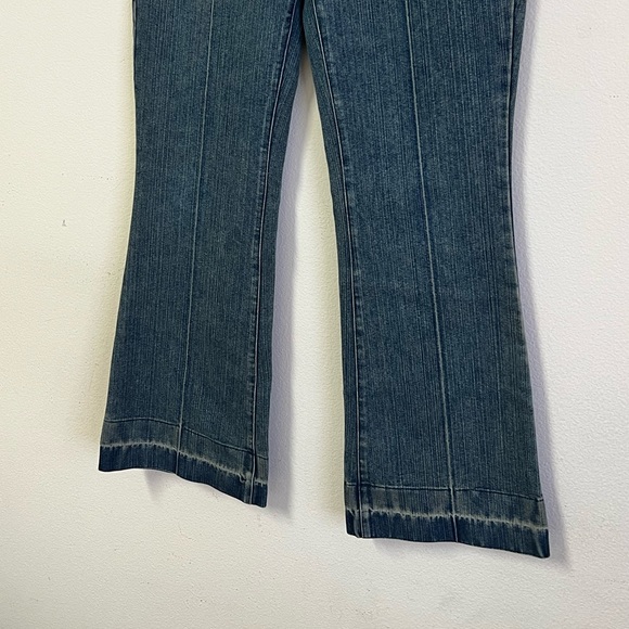 Y2K curvy flare jeans - Picture 3 of 5